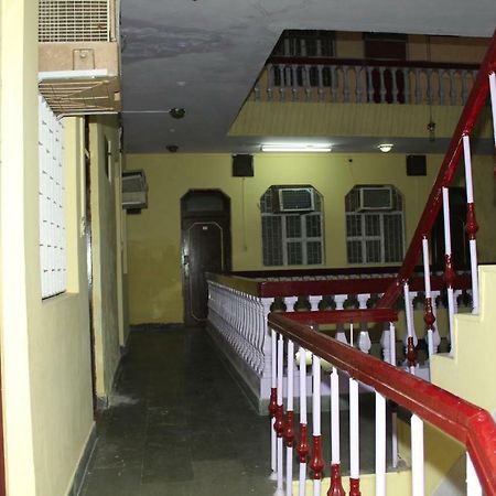 Hotel Raj Agra  Bagian luar foto